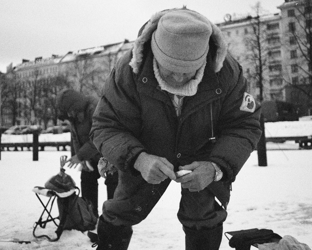 Helsinki_IceFishing_2